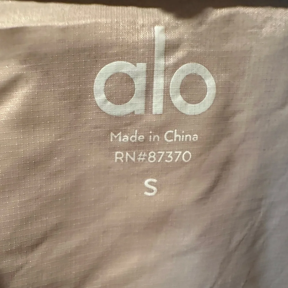 Alo yoga bomber jacket size small - Picture 3 of 7